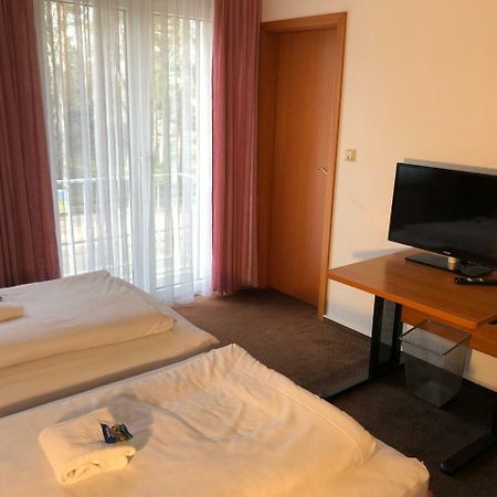 Hotel Mivano Lehrte Luaran gambar