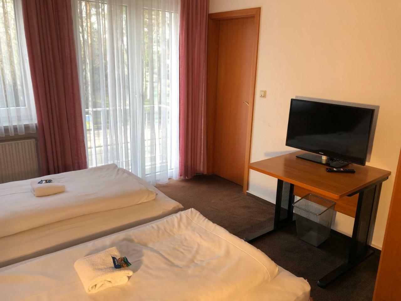 Hotel Mivano Lehrte Luaran gambar